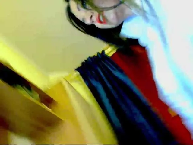 Live sex webcam photo for Monkey104 #277070571