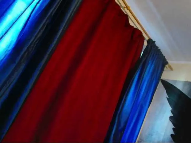 Live sex webcam photo for Monkey104 #277777046