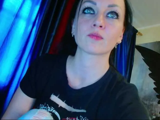 Live sex webcam photo for Monkey104 #278043361