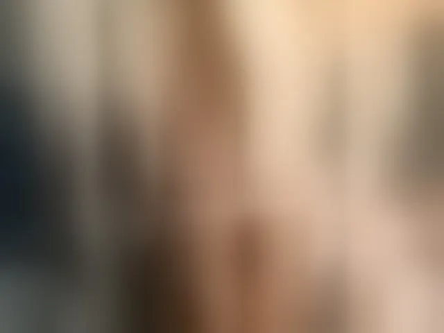 Live sex webcam photo for MonnaSky #294043091