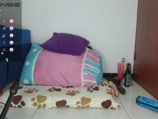 Live sex webcam photo for MonsterAss #273529661