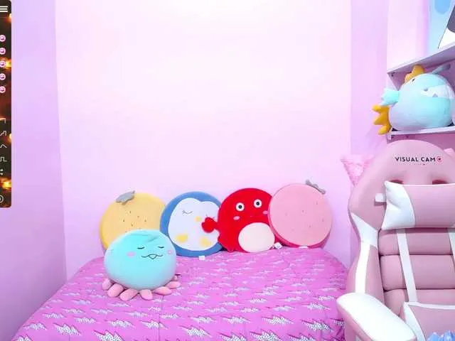 Live sex webcam photo for Moon-Light18 #271827414