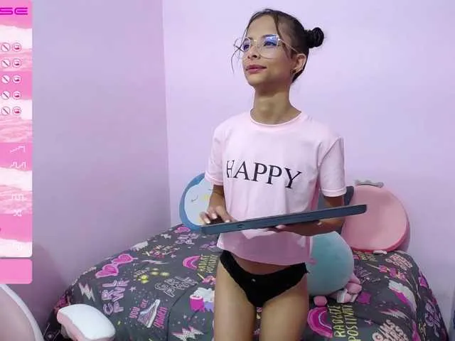 Live sex webcam photo for Moon-Light18 #272081507