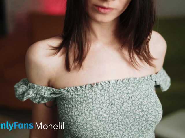 Live sex webcam photo for MoonLila #277533476