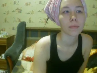 Live sex webcam photo for MoonXLight #193898107