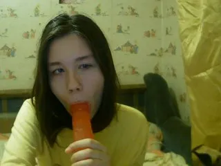Live sex webcam photo for MoonXLight #194658891