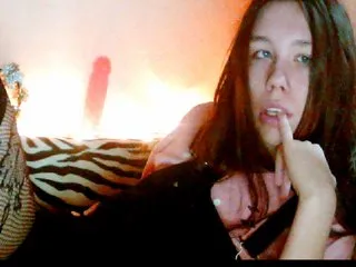Live sex webcam photo for MoonXLight #204479562