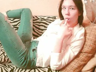 Live sex webcam photo for MoonXLight #215201243
