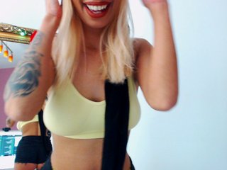 Live sex webcam photo for MoonaPrincess #197535609