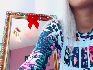 Live sex webcam photo for MoonaPrincess #198140836