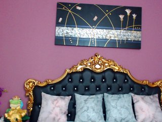 Live sex webcam photo for MoonaPrincess #198531322