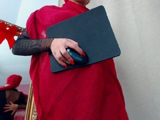 Live sex webcam photo for MoonaPrincess #199063998