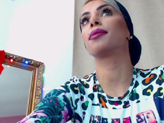 Live sex webcam photo for MoonaPrincess #202163567