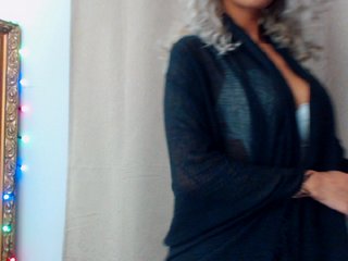 Live sex webcam photo for MoonaPrincess #202636049