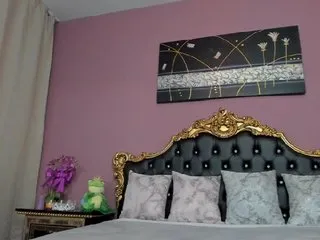 Live sex webcam photo for MoonaPrincess #205760432