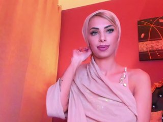 Live sex webcam photo for MoonaPrincess #210131894