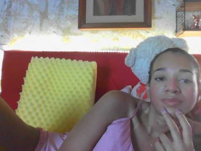 Live sex webcam photo for Moranguh #273653446