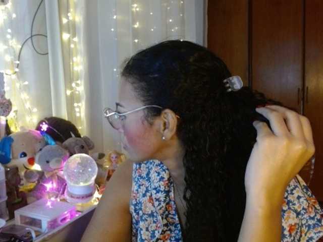 Live sex webcam photo for Moranguh #276076974