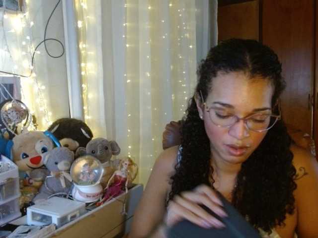 Live sex webcam photo for Moranguh #276308465