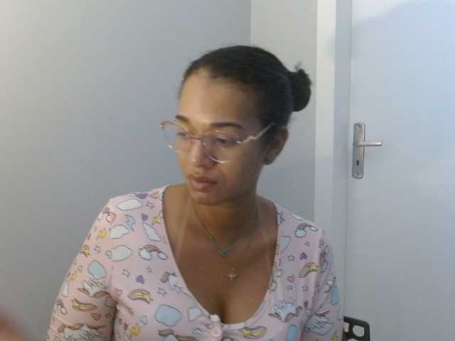 Live sex webcam photo for Moranguh #277375115