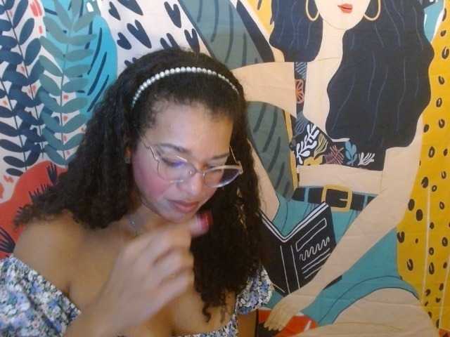 Live sex webcam photo for Moranguh #277597933