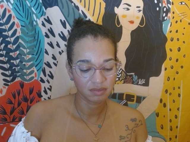 Live sex webcam photo for Moranguh #277662903