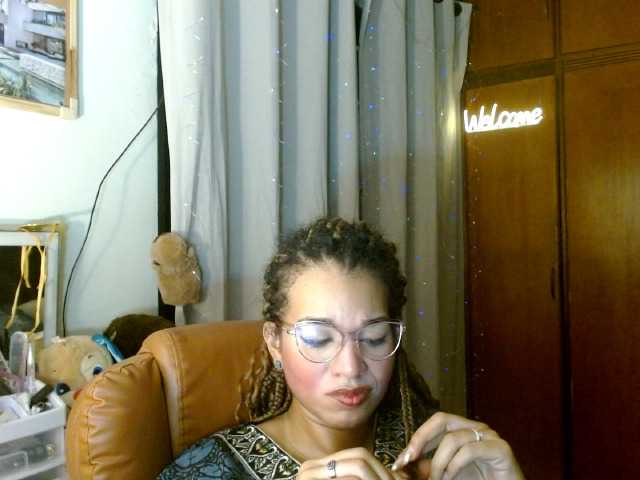 Live sex webcam photo for Moranguh #278260654