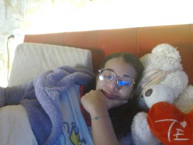 Live sex webcam photo for Moranguh #289315304