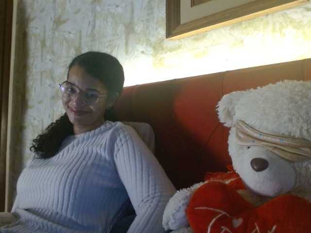 Live sex webcam photo for Moranguh #289742869