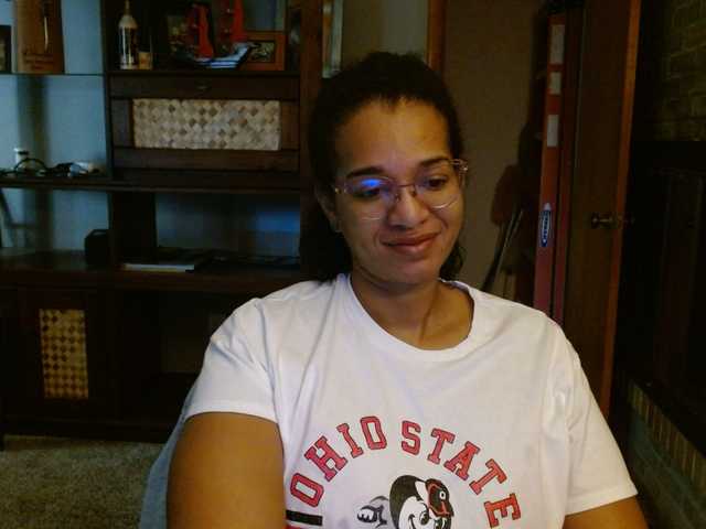 Live sex webcam photo for Moranguh #290984223