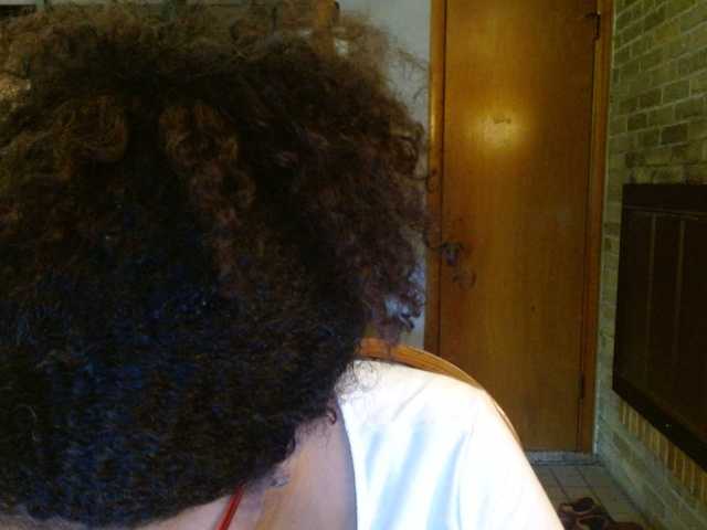 Live sex webcam photo for Moranguh #291045045