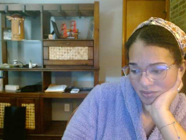 Live sex webcam photo for Moranguh #291084908