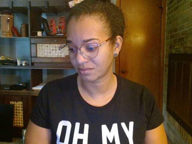 Live sex webcam photo for Moranguh #291154442