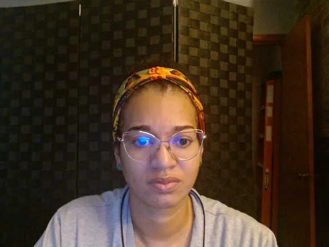 Live sex webcam photo for Moranguh #291327113