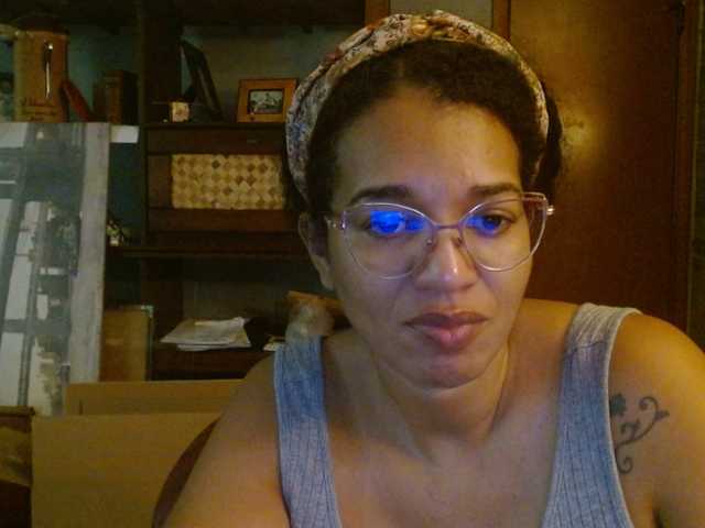 Live sex webcam photo for Moranguh #291468389