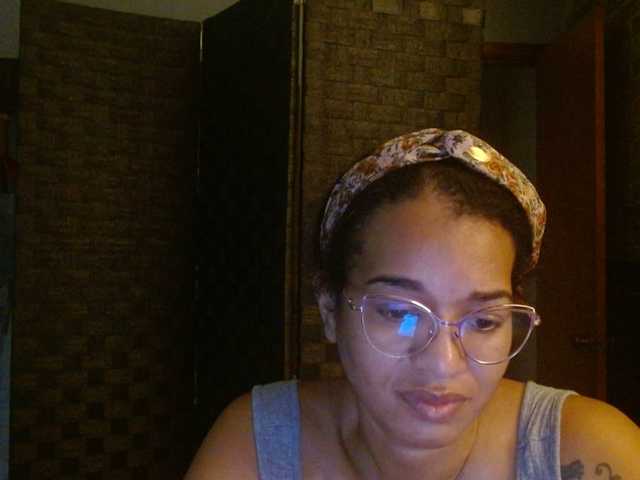 Live sex webcam photo for Moranguh #291529061