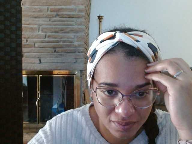 Live sex webcam photo for Moranguh #292042314