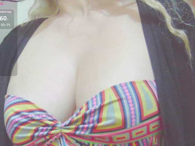 Live sex webcam photo for Morenazaa #290915938