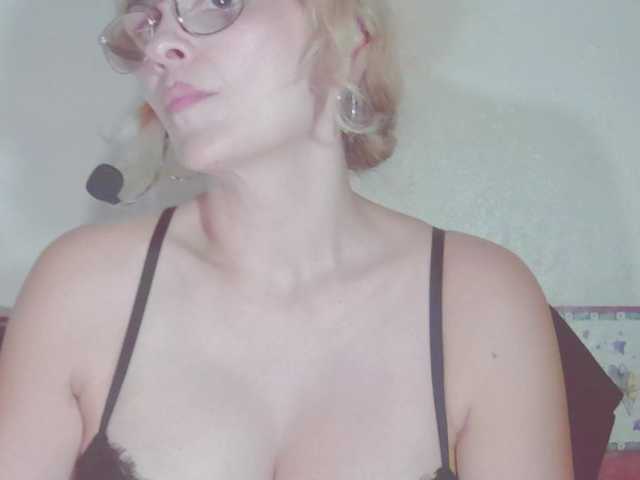 Live sex webcam photo for Morenazaa #290971849