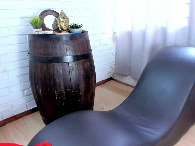 Live sex webcam photo for Morgan-noah77 #272952990