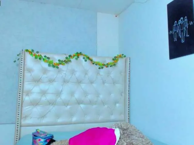 Live sex webcam photo for Morgan-noah77 #275069523