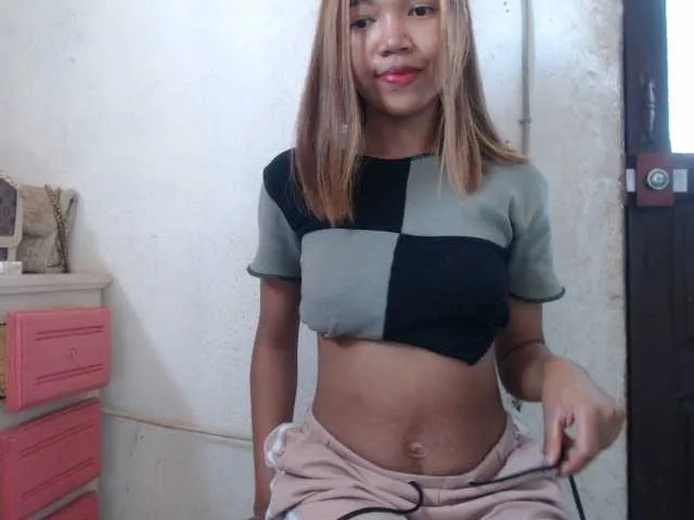 Live sex webcam photo for Morgane1 #276668140