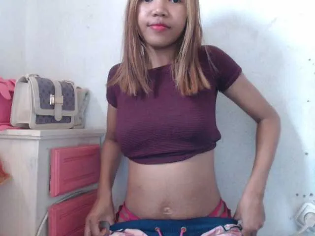 Live sex webcam photo for Morgane1 #276702559