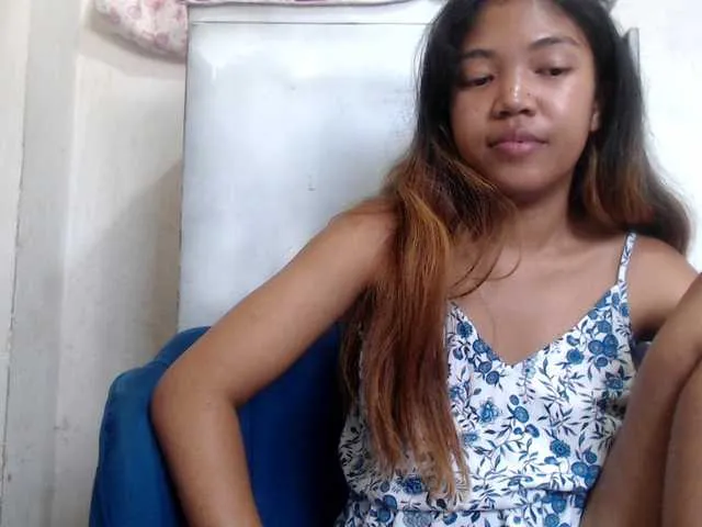 Live sex webcam photo for Morgane1 #290328816