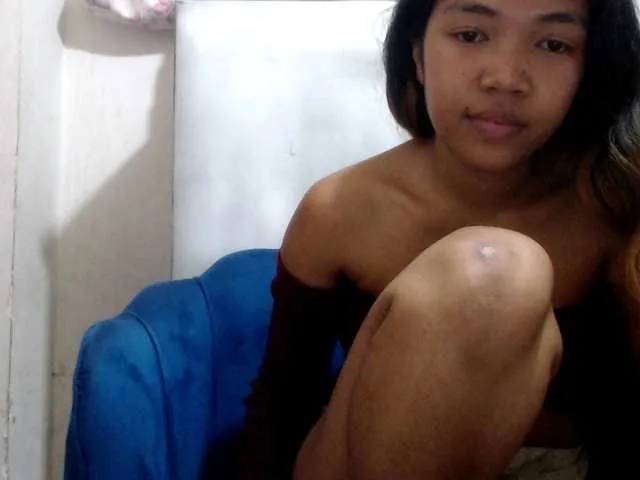 Live sex webcam photo for Morgane1 #290382324
