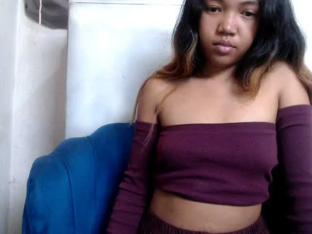 Live sex webcam photo for Morgane1 #290553714