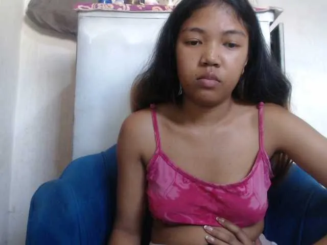 Live sex webcam photo for Morgane1 #290914491