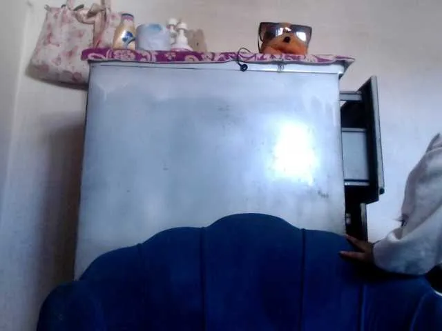 Live sex webcam photo for Morgane1 #291377225