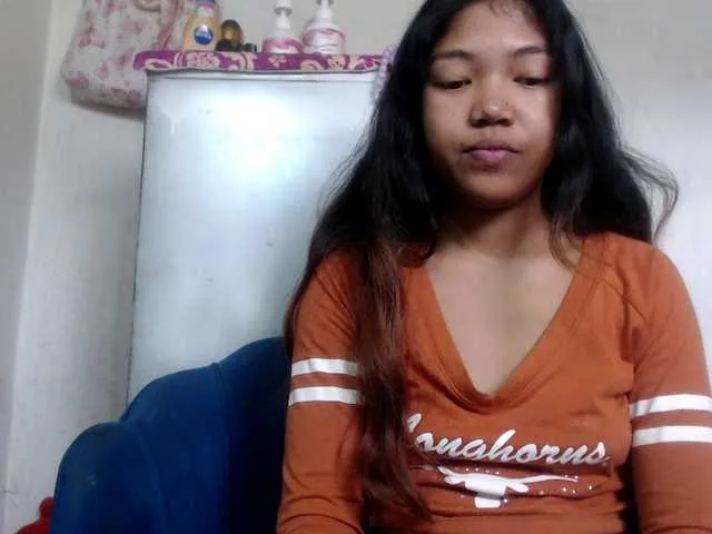 Live sex webcam photo for Morgane1 #291384032