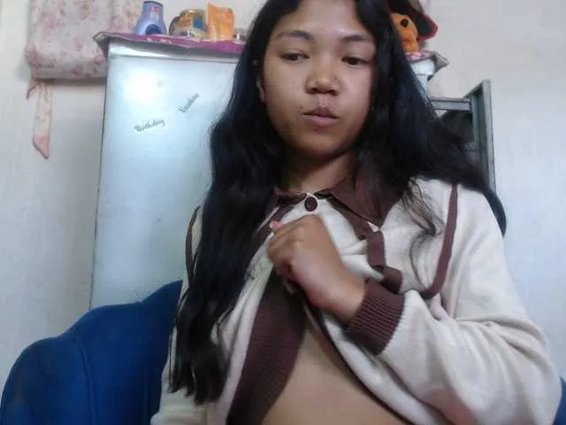 Live sex webcam photo for Morgane1 #291823732